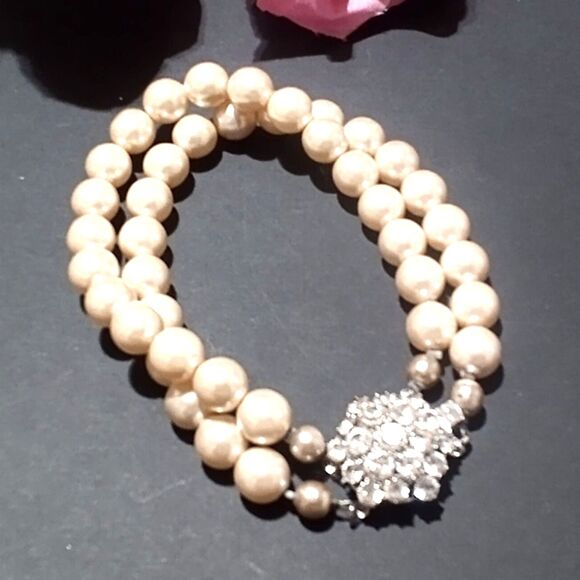 Vintage Double Row Faux Pearl Bracelet Rhinestone Cluster Slide Clasp 8.25" - Picture 1 of 5